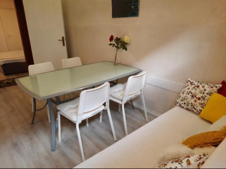 Apartment Youth Vita Zagreb Exteriör bild